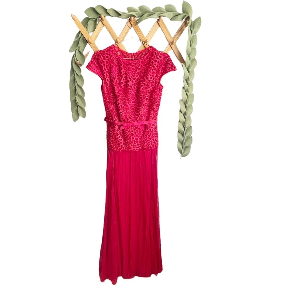 Tadashi Shoji Crimson Guipure Lace Dress